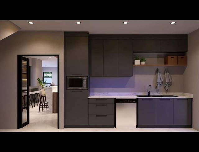 4 BEDROOM HOUSE FOR SALE IN MIDSTREAM HEIGHTS